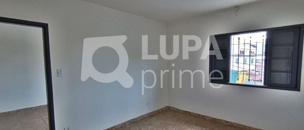 Casa para alugar com 2 quartos, 180m² - Foto 5