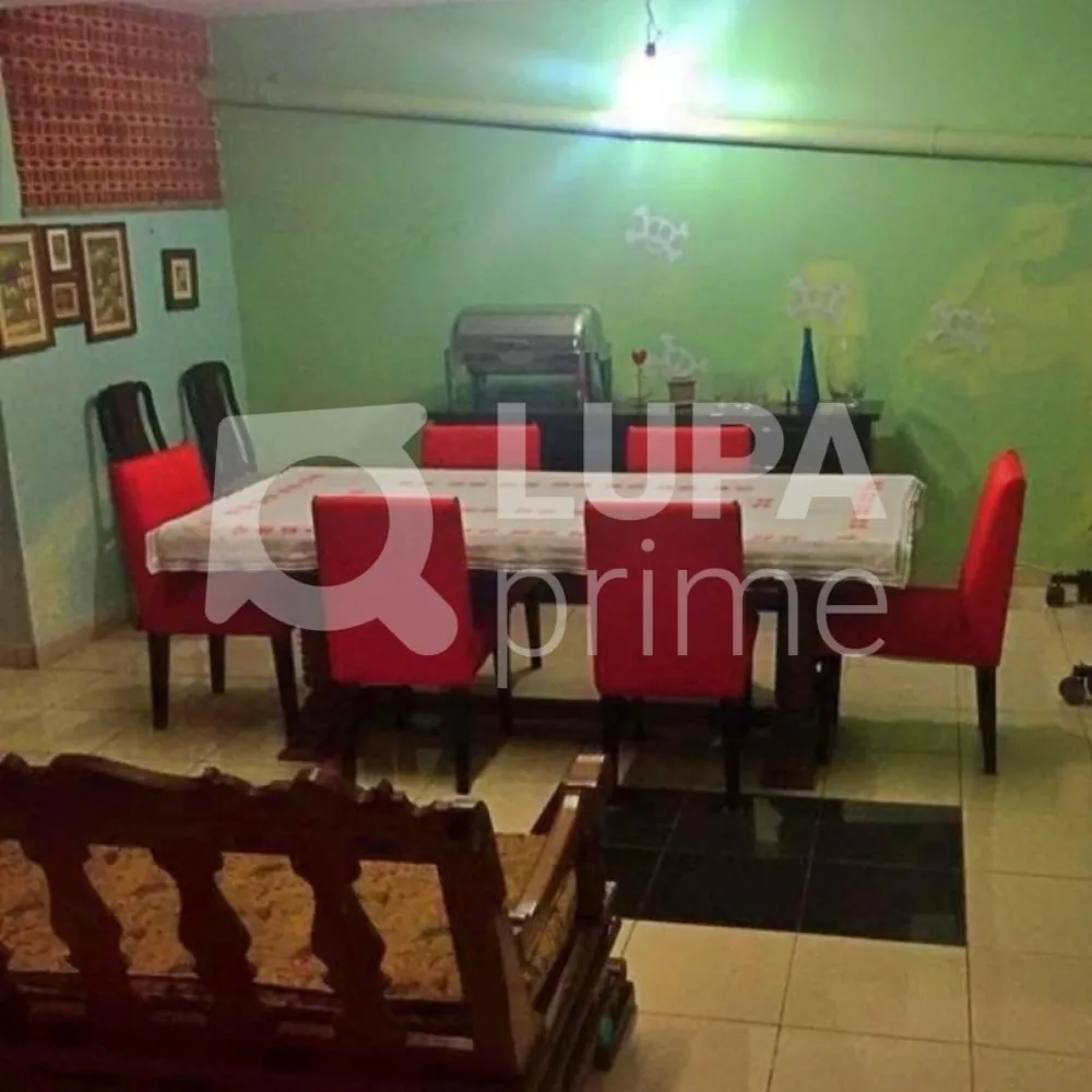 Casa, 3 quartos, 240 m² - Foto 7