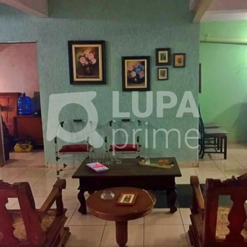 Casa, 3 quartos, 240 m² - Foto 5