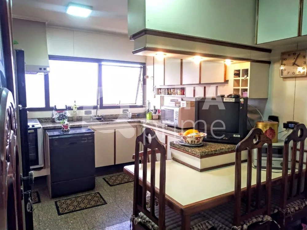Apartamento, 4 quartos, 198 m² - Foto 1