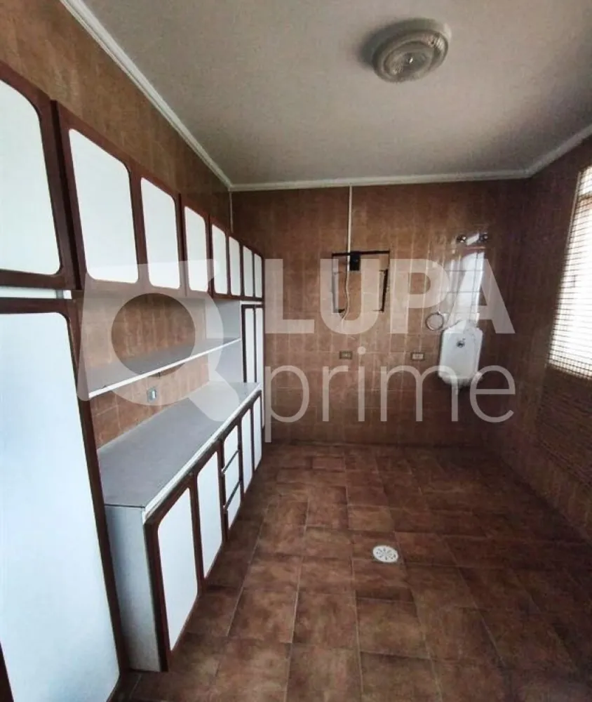 Casa, 4 quartos, 322 m² - Foto 2