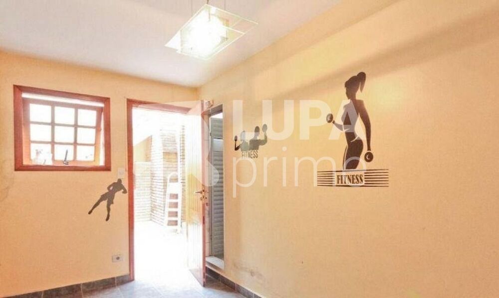 Casa à venda com 4 quartos, 250m² - Foto 27