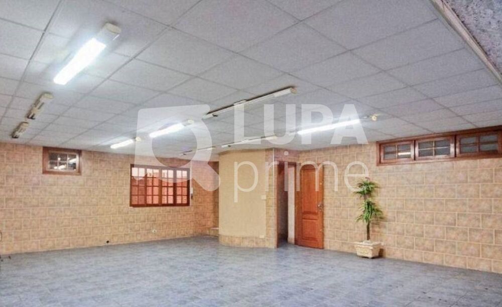 Casa à venda com 4 quartos, 250m² - Foto 16