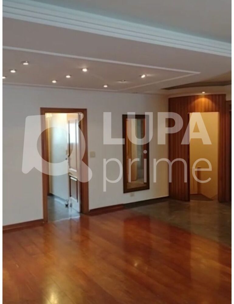 Casa à venda com 4 quartos, 250m² - Foto 14