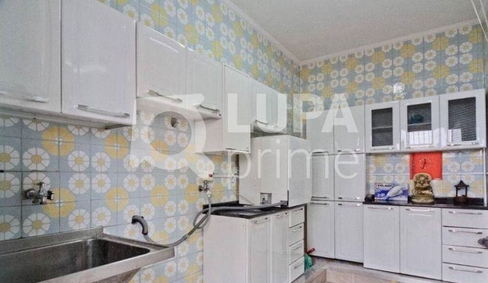 Casa à venda com 4 quartos, 250m² - Foto 33
