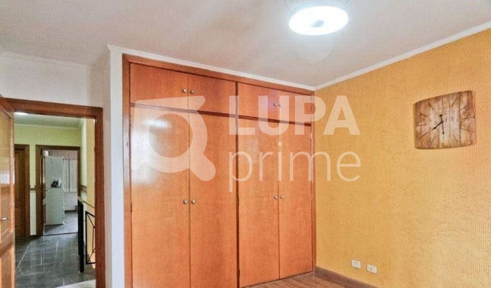 Casa à venda com 4 quartos, 250m² - Foto 5