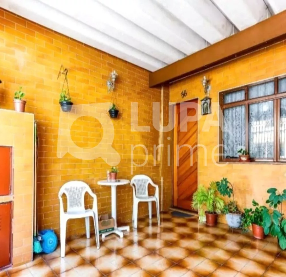 Casa à venda com 4 quartos, 83m² - Foto 1