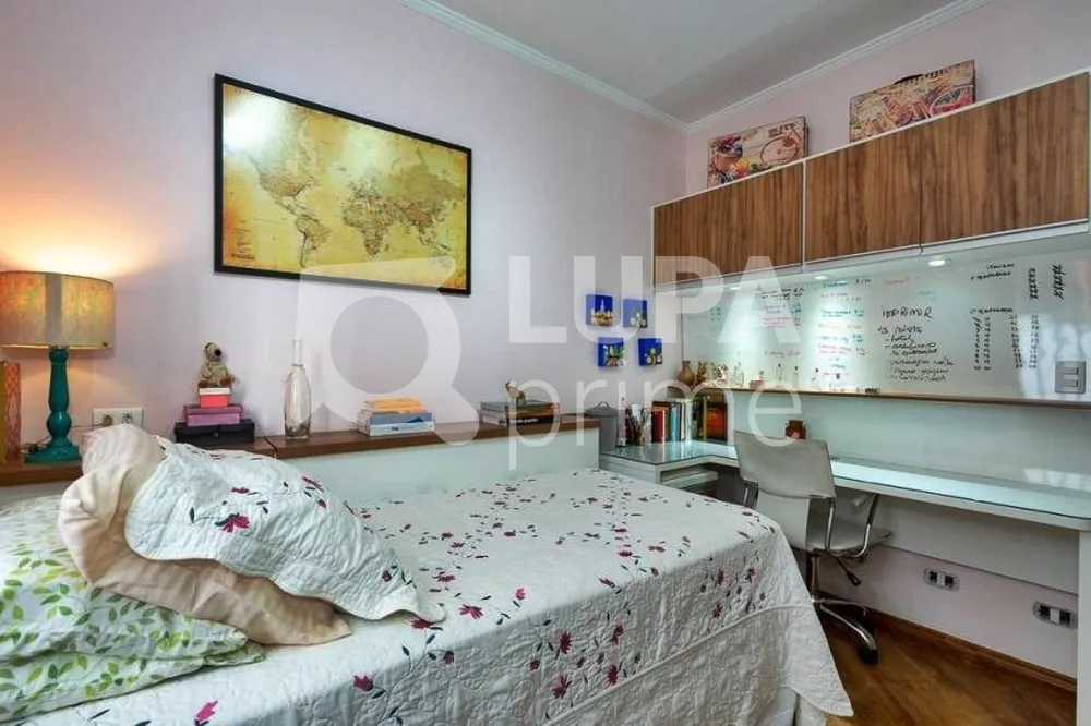 Casa, 3 quartos, 228 m² - Foto 3