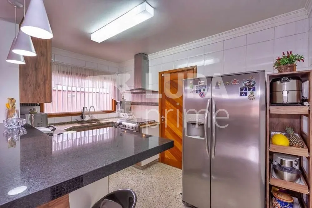 Casa, 3 quartos, 228 m² - Foto 2