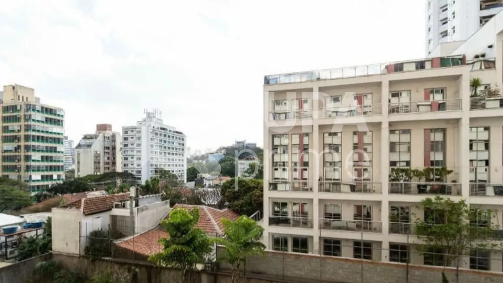 Apartamento para alugar com 2 quartos, 132m² - Foto 2