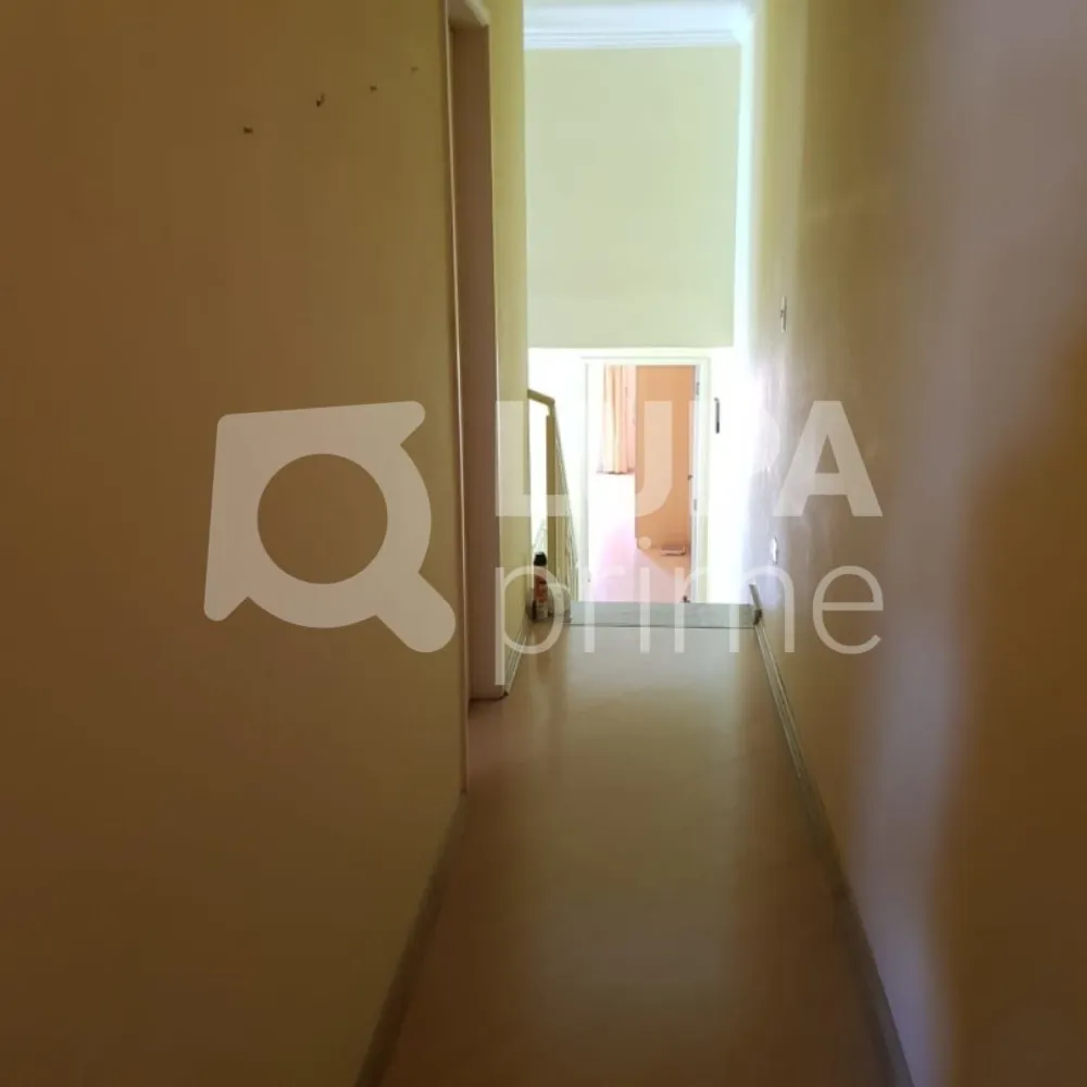 Casa, 3 quartos, 250 m² - Foto 6