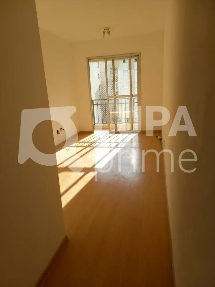 Apartamento à venda com 3 quartos, 75m² - Foto 3