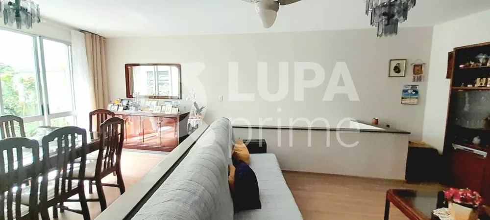 Casa à venda com 4 quartos, 259m² - Foto 3