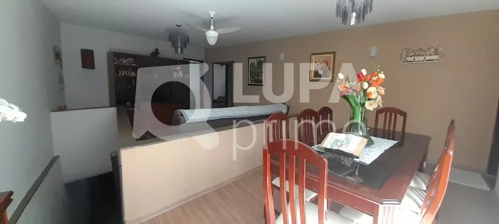 Casa à venda com 4 quartos, 259m² - Foto 4