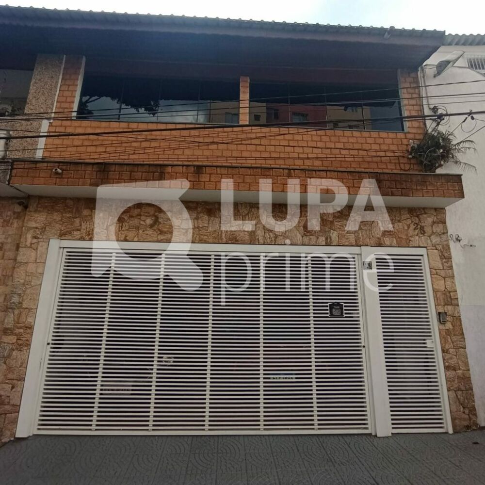Casa à venda com 5 quartos, 240m² - Foto 1