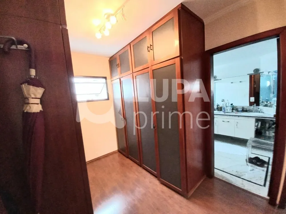 Apartamento, 4 quartos, 198 m² - Foto 1