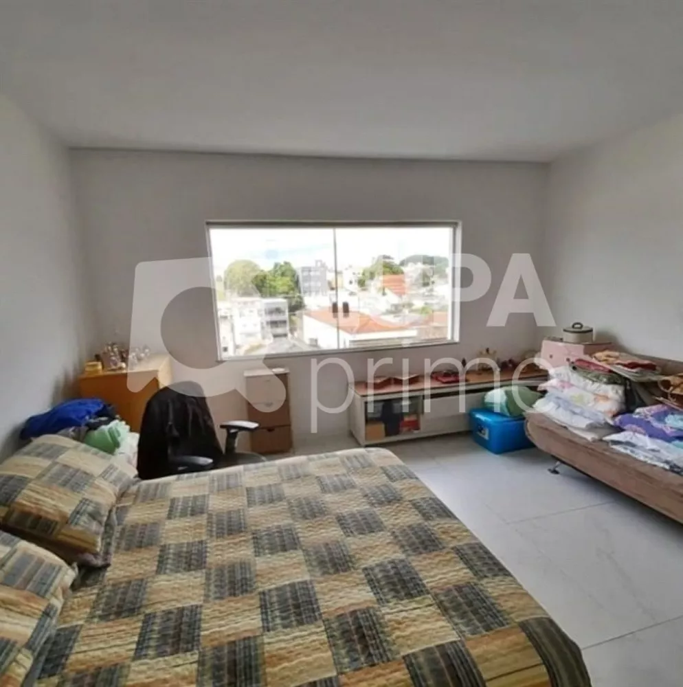 Casa à venda com 3 quartos, 180m² - Foto 4