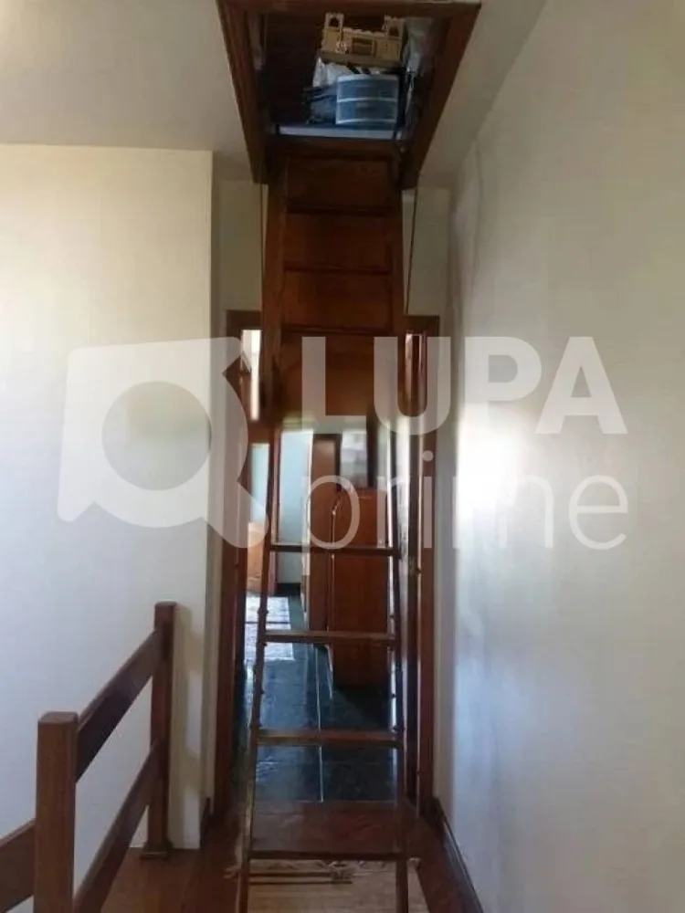 Casa, 4 quartos, 178 m² - Foto 1
