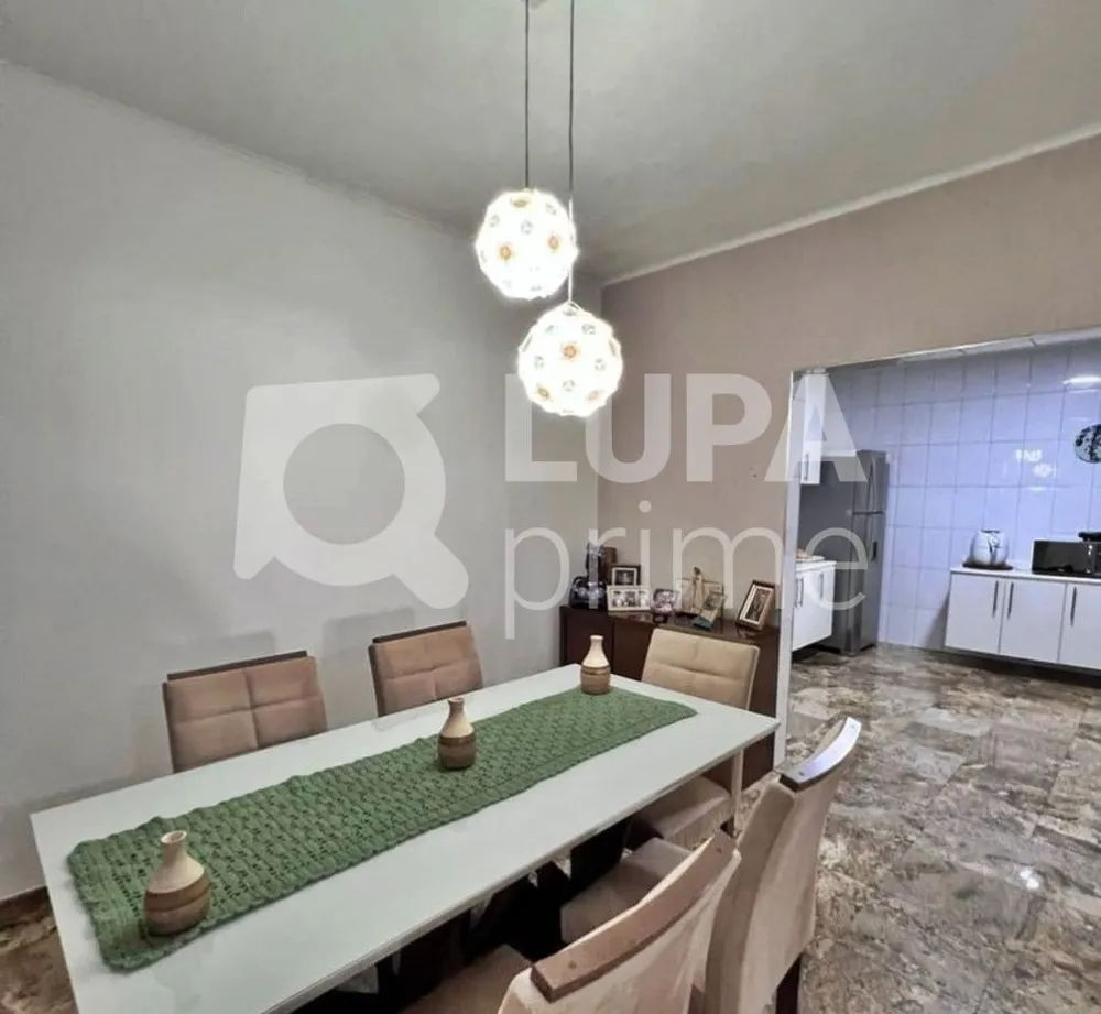 Casa, 4 quartos, 254 m² - Foto 9