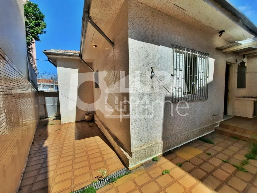 Casa, 4 quartos, 217 m² - Foto 2