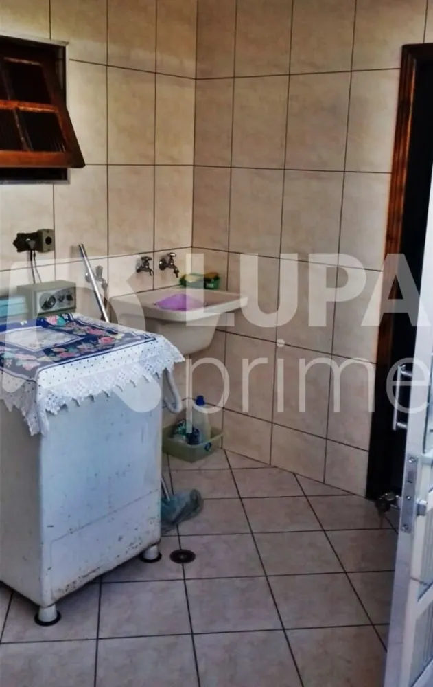 Casa, 3 quartos, 236 m² - Foto 2