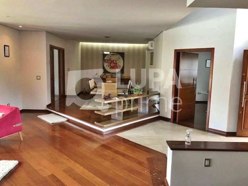 Casa para alugar com 4 quartos, 927m² - Foto 4
