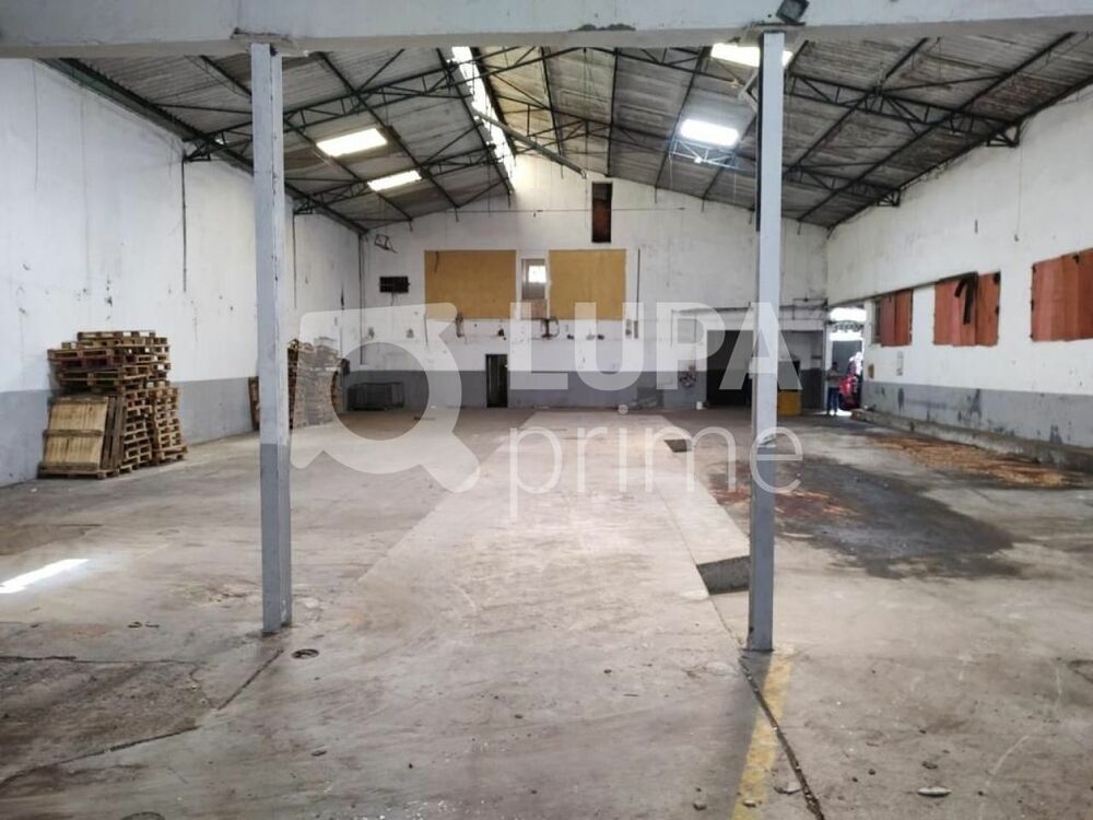 Depósito-Galpão, 1000 m² - Foto 1