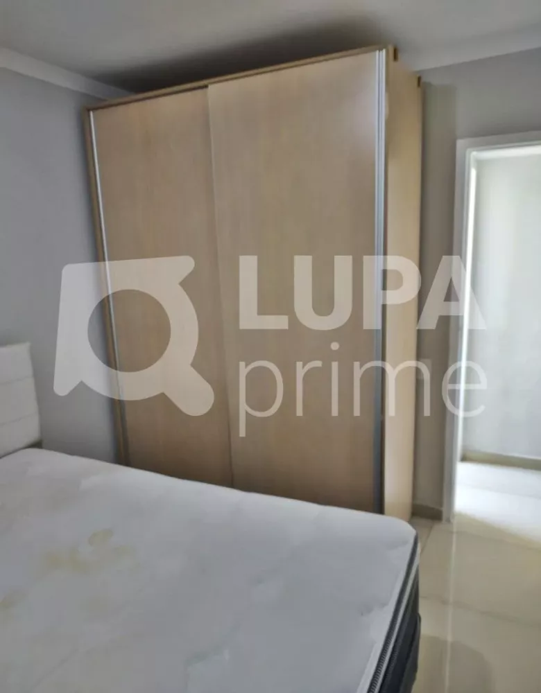 Apartamento à venda com 2 quartos, 70m² - Foto 7