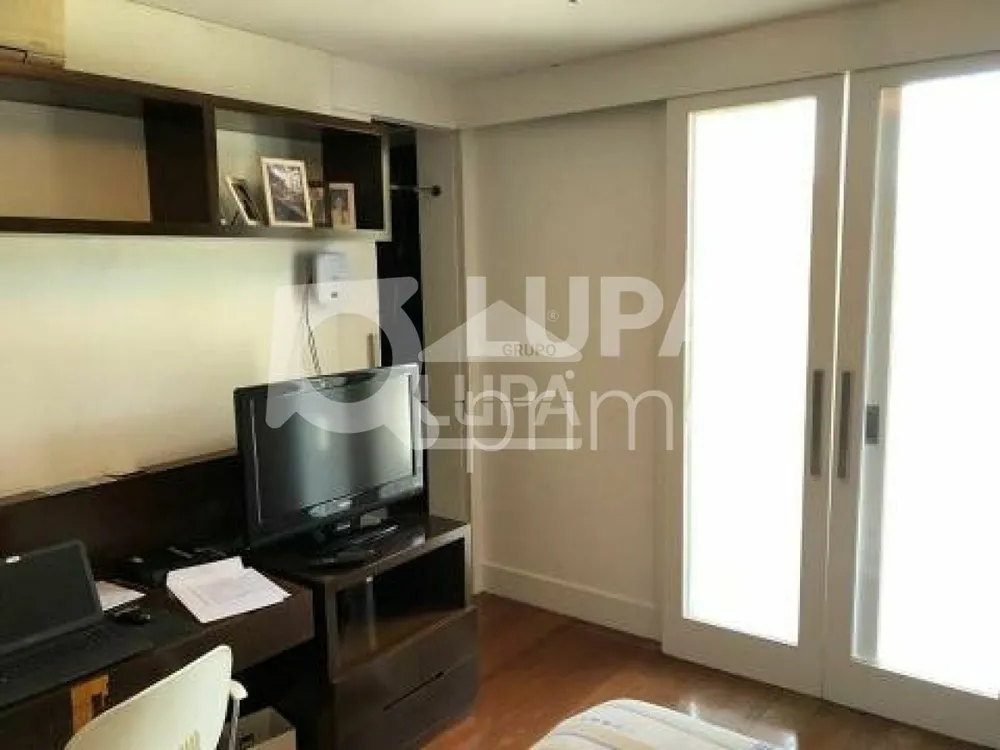 Casa, 5 quartos, 700 m² - Foto 2