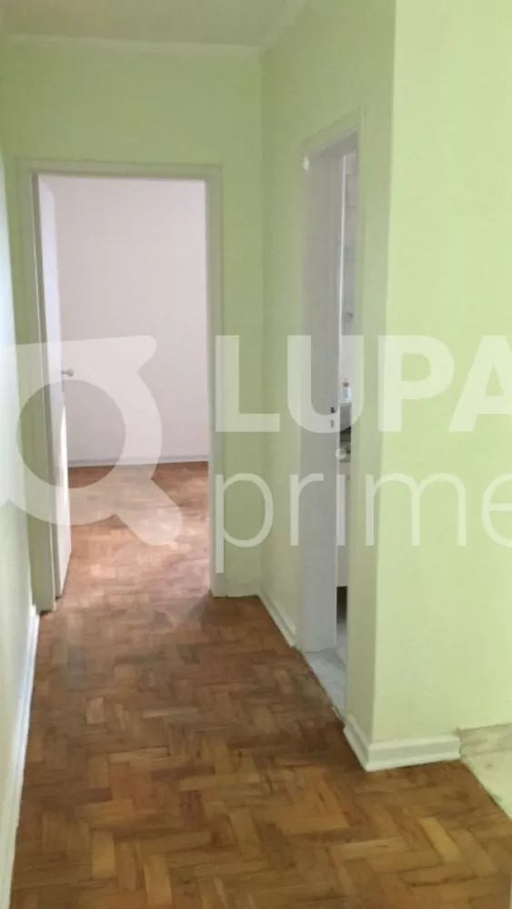 Casa à venda com 3 quartos, 200m² - Foto 2