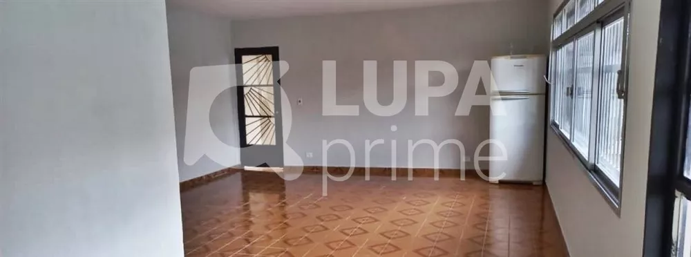 Casa à venda com 3 quartos, 200m² - Foto 1