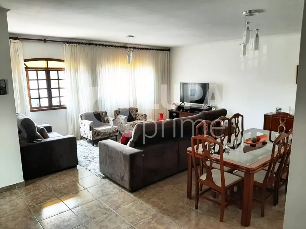 Casa à venda com 3 quartos, 410m² - Foto 2