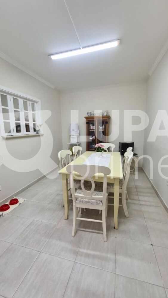 Casa à venda com 3 quartos, 150m² - Foto 7