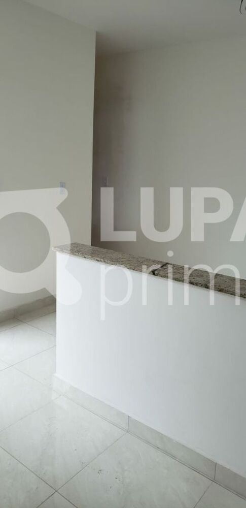 Apartamento à venda com 2 quartos, 46m² - Foto 2