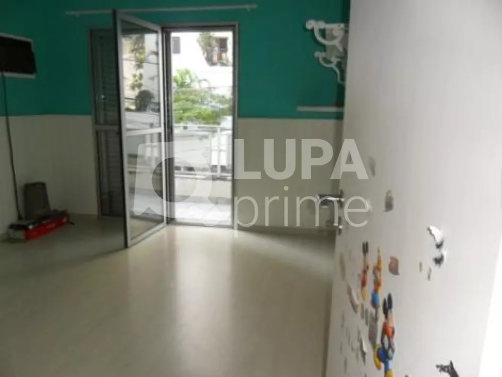 Casa para alugar com 3 quartos, 500m² - Foto 3