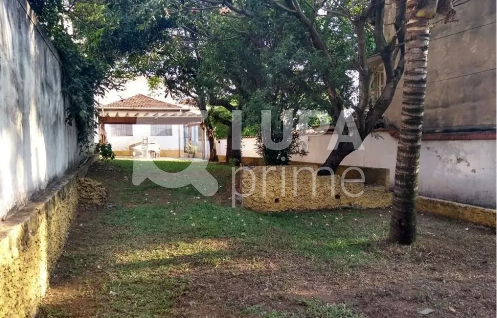 Casa à venda com 3 quartos, 100m² - Foto 1