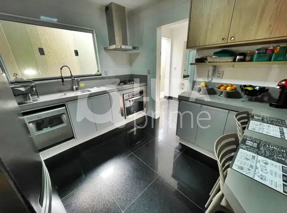 Casa, 3 quartos, 208 m² - Foto 1