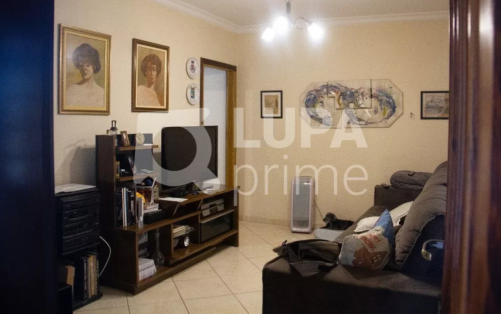 Casa à venda com 4 quartos, 140m² - Foto 1