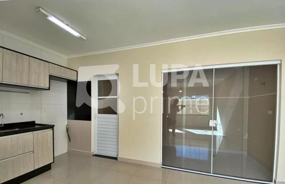 Casa à venda com 3 quartos, 75m² - Foto 5