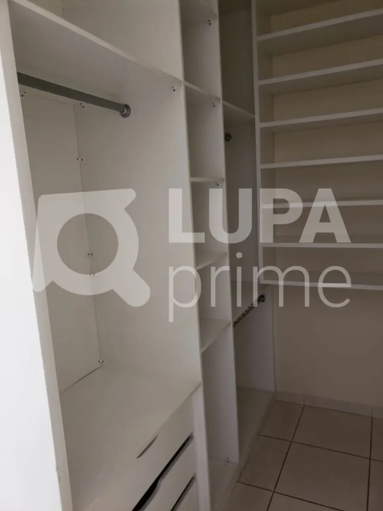 Casa, 3 quartos, 250 m² - Foto 12