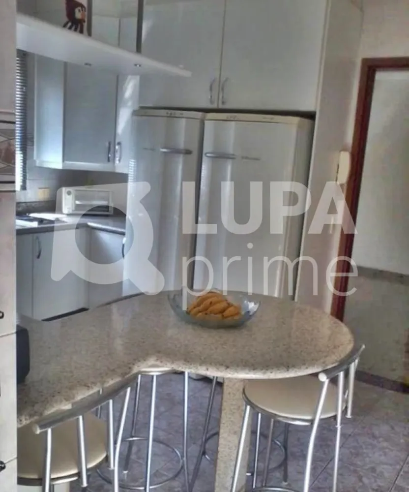 Casa, 3 quartos, 230 m² - Foto 13