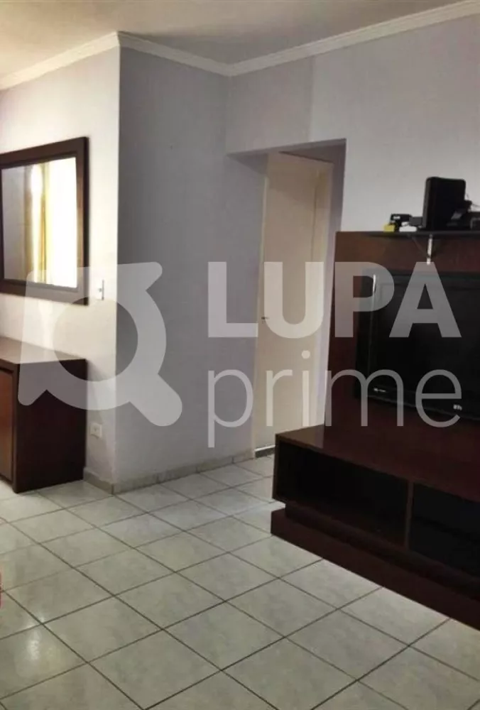 Apartamento à venda com 2 quartos, 62m² - Foto 1