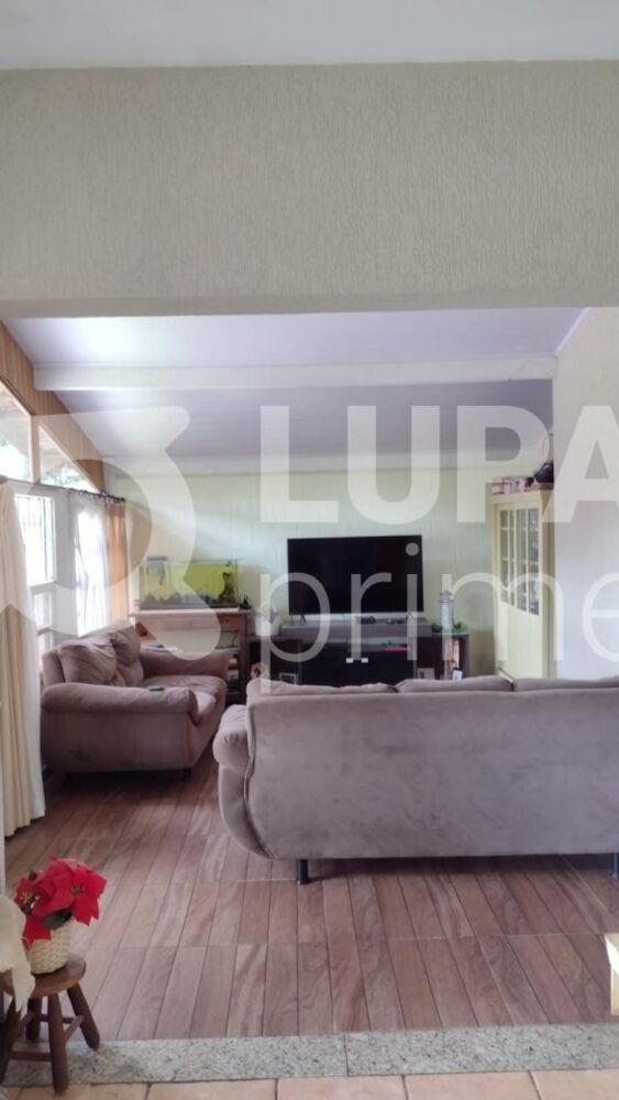 Casa, 3 quartos, 221 m² - Foto 4