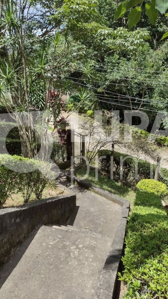 Casa, 3 quartos, 221 m² - Foto 1