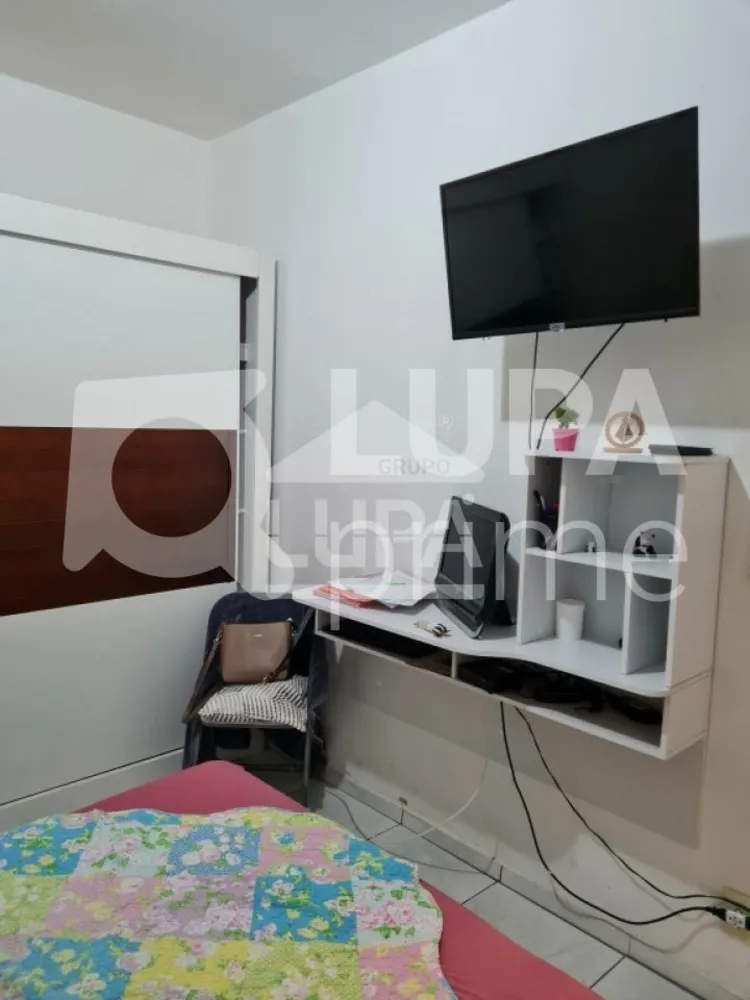 Casa, 3 quartos, 201 m² - Foto 2