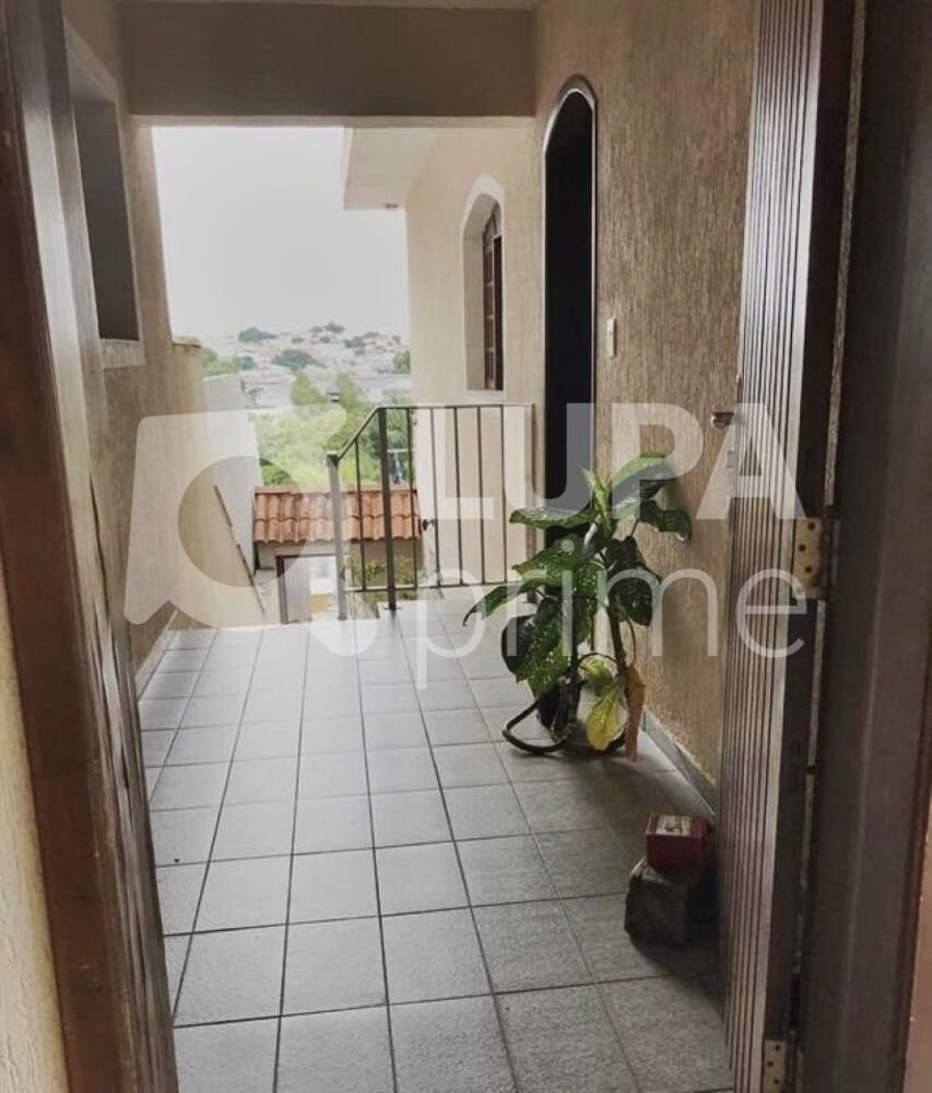 Casa, 5 quartos, 241 m² - Foto 7