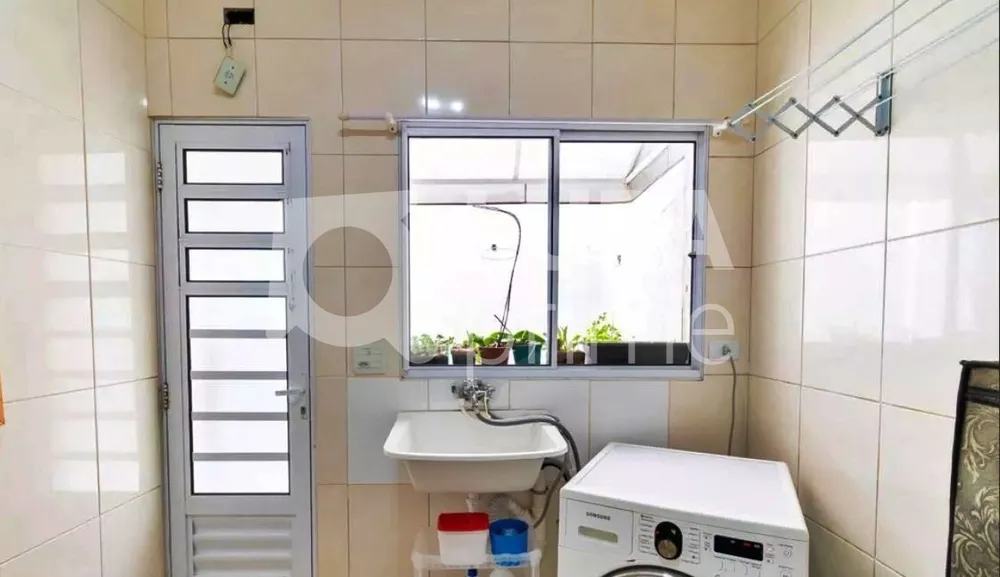 Casa, 3 quartos, 342 m² - Foto 4
