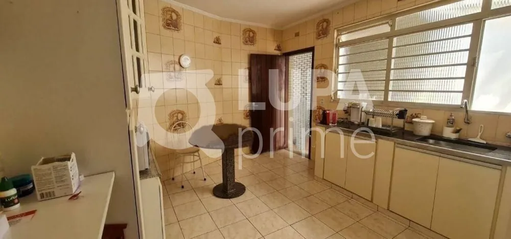 Casa, 3 quartos, 250 m² - Foto 3