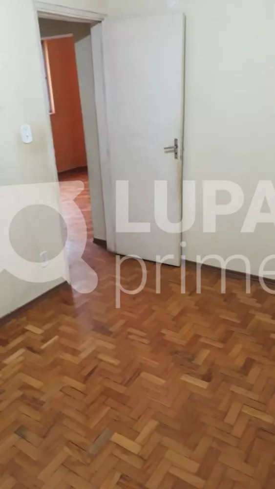 Apartamento à venda com 2 quartos, 70m² - Foto 4