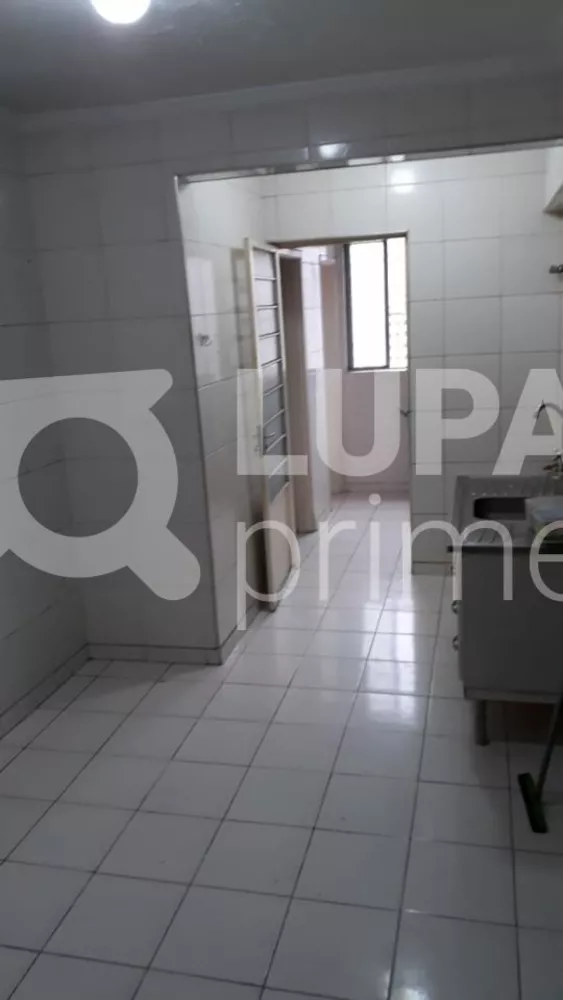 Apartamento à venda com 2 quartos, 70m² - Foto 3